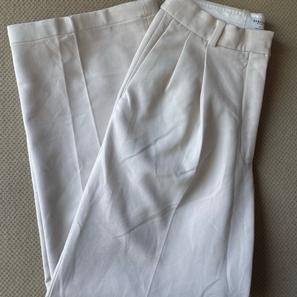 Aritzia Cream Trousers - Picture 3 of 4